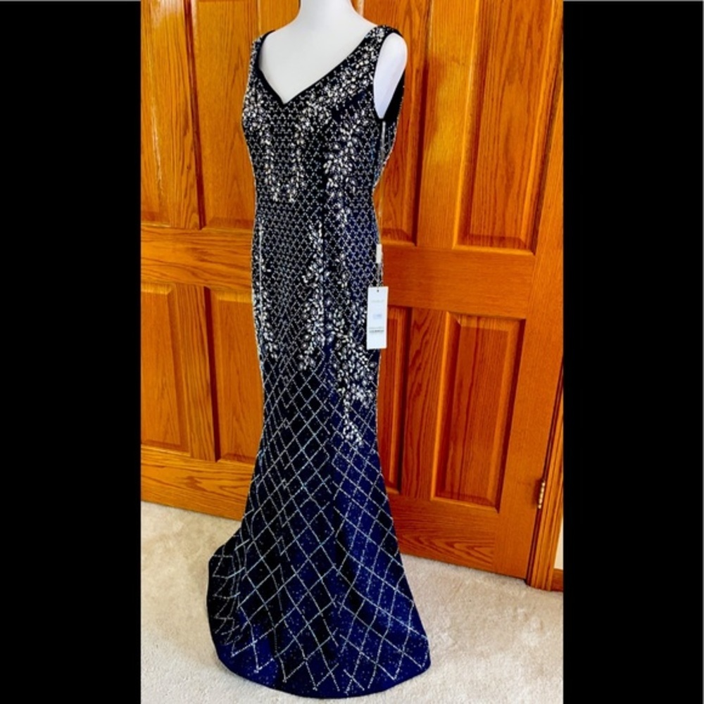 Formal Dress Size 10/12 Navy Silver Pageant Prom Heavily Beaded Mermaid Style - Picture 3 of 15
